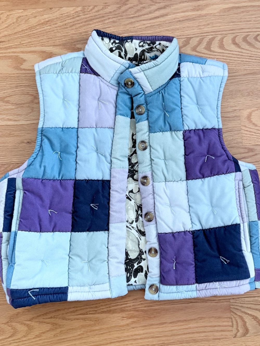 Urban Outfitters NWOT Kimchi Blue Checks Quilted Puffer Vest (M)